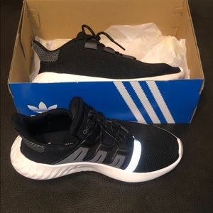 Tubular Dusk J Tennis Shoes Size 7